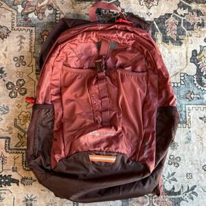 Eddie Bauer Stowaway 30 L Packable Backpack Lightweight Travel Bag Hiking Pack